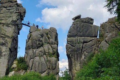 CVJM bewegt… auf der Blaubeerroute an den Externsteinen